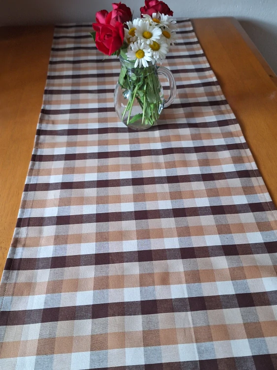 Běhoun hnědé kostky kanafas