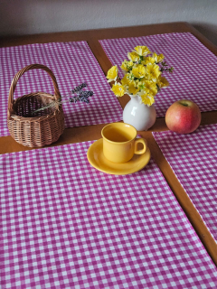 Prostírání české plátno růžové kostky